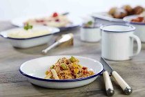 Teller, tief -ENAMELWARE-