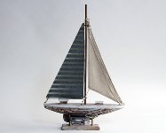 Holz-Segelschiff natur