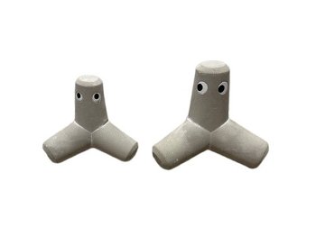 Beton Tetrapode mit Augen